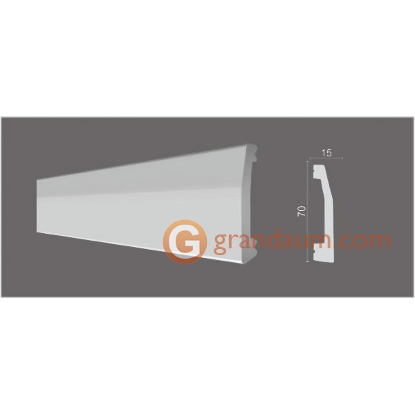 Напольный плинтус с гладким профилем Decor dizayn DD125