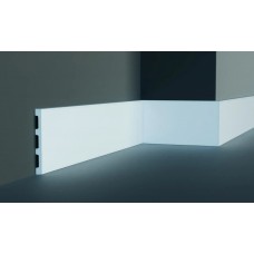 Напольный плинтус с гладким профилем Gaudi decor CR957