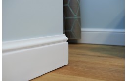 Как выбрать напольный плинтус: полиуретан, МДФ или дерево?