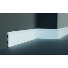 Напольный плинтус с гладким профилем Harmony M206