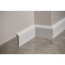 Напольный плинтус с гладким профилем Decolux DSK10022