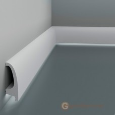 Напольный плинтус с гладким профилем Европласт 6.53.701