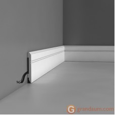 Напольный плинтус с гладким профилем Orac Decor SX105