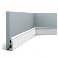 Напольный плинтус с гладким профилем Orac Decor SX195